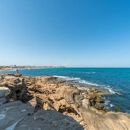 Cabo Cervera アパート